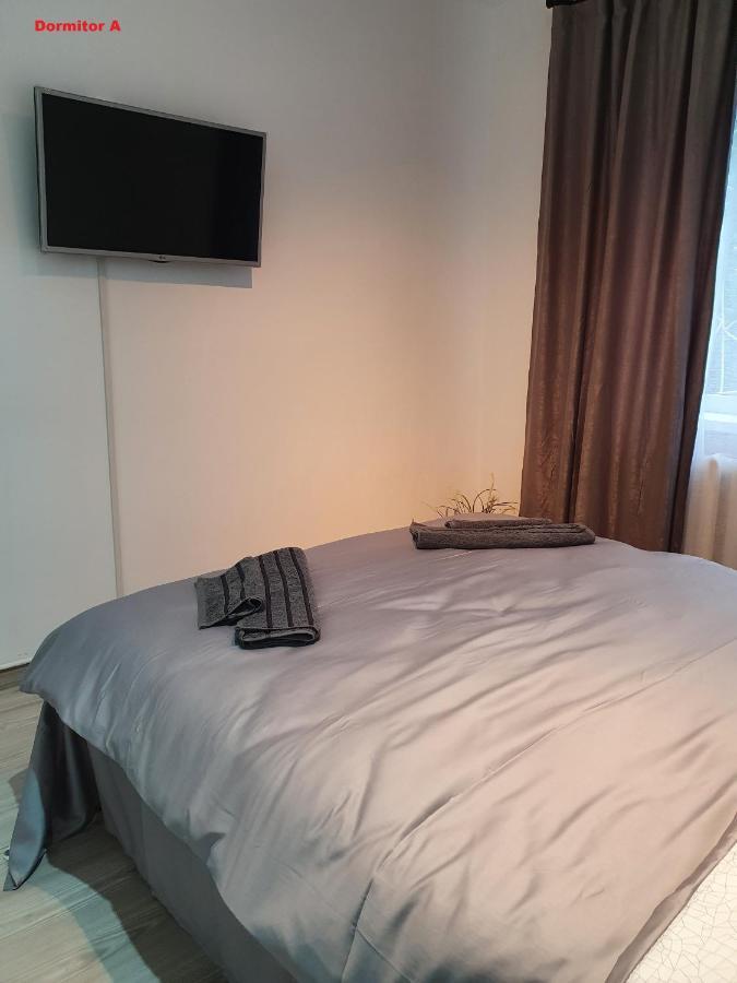 Mia Central Apart, 3 Rooms, 2 Baths, Afi Mall Brasov Exterior photo